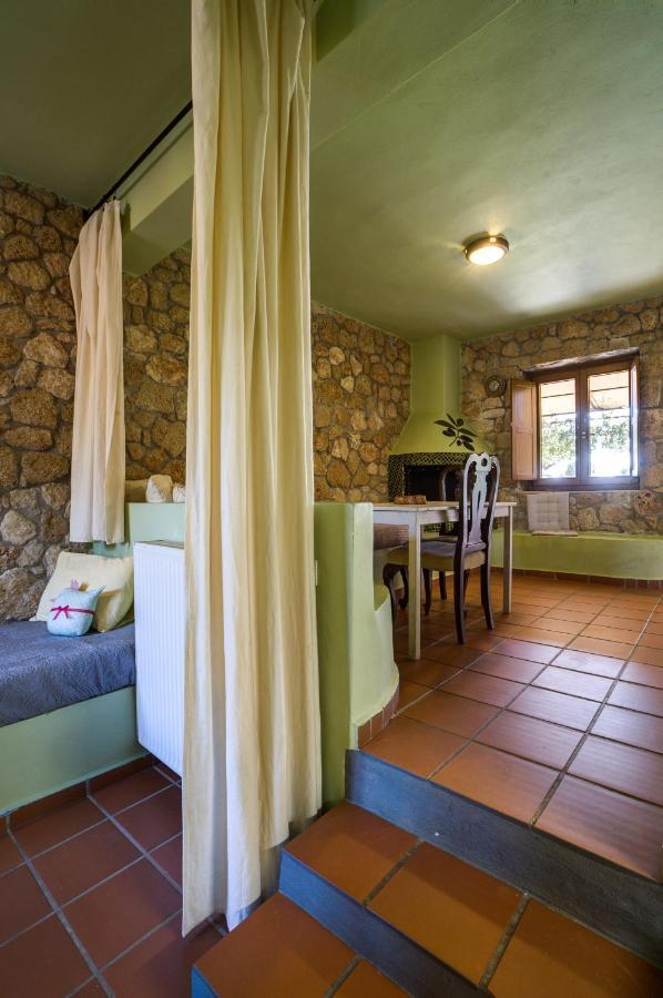 Agrikies Country Retreat Apartment Marathopoli Bagian luar foto